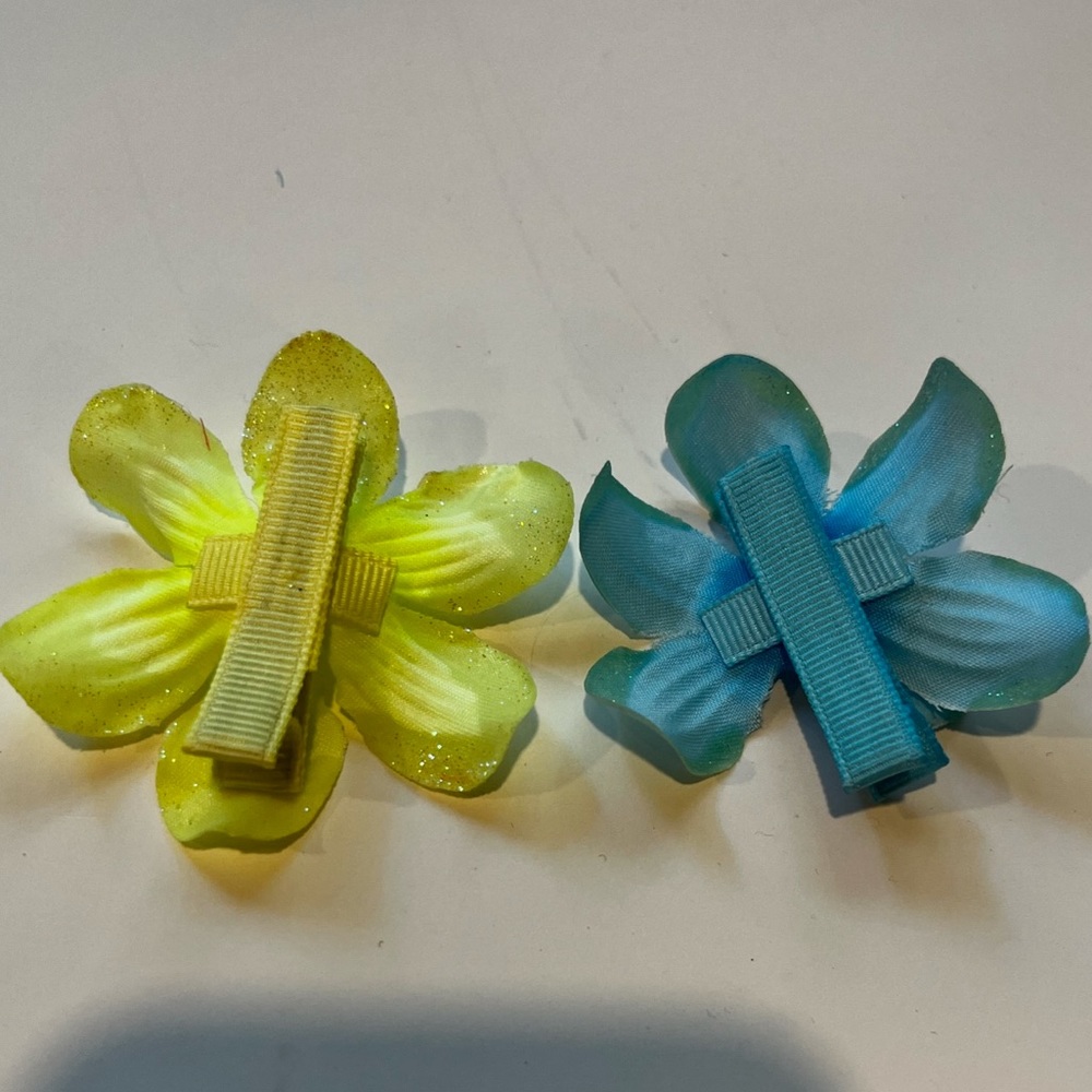 💐2 for $15💐 Yellow & Blue Flower hair clip ons - Picture 6 of 7
